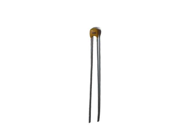 3,3PF 100V2,5MM - Capacitors -