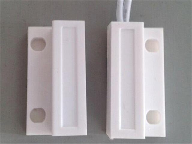 MAG N/C WHITE WITH LEAD