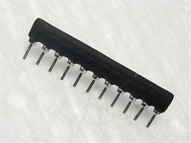11P10R 100K - Resistors -