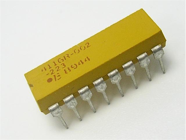 16P8R 3K3 - Resistors -