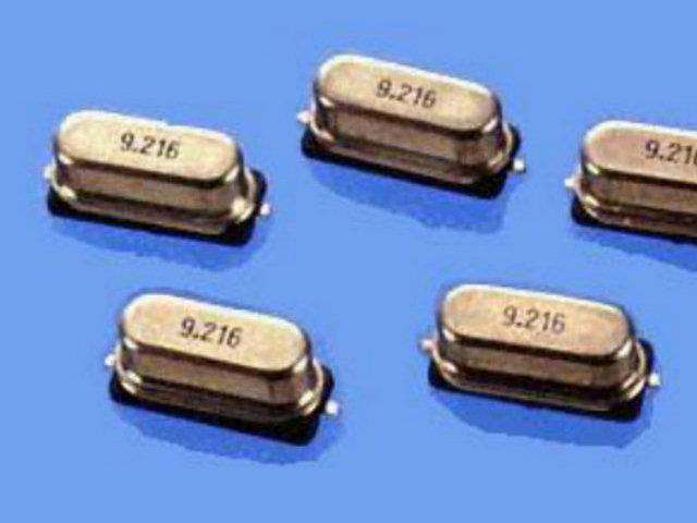 7,3728MHZ SMD - Crystals, Oscillators & Resonators -