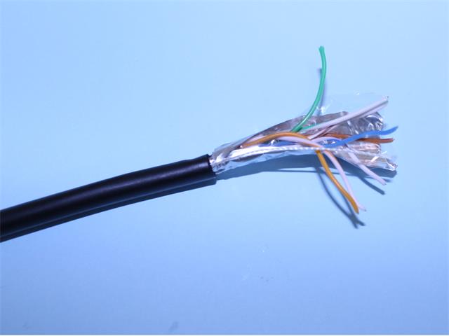 CAB04PR FTP(CAT5E) SOLID BLK - UTP / FTP Cable -